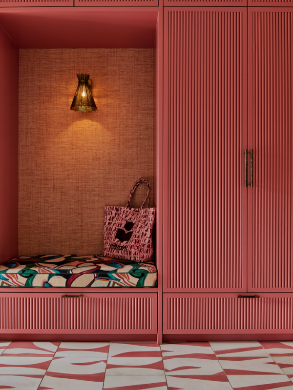 DESIGN: NICOLINE BEERKENS 