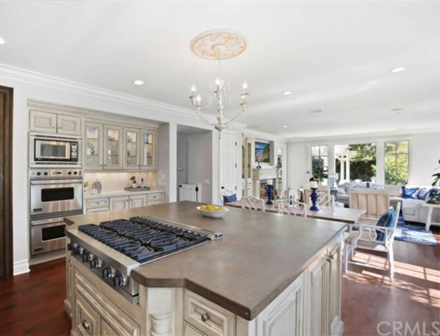 Kitchen and great room BEFORE Blackband renovation transformation.