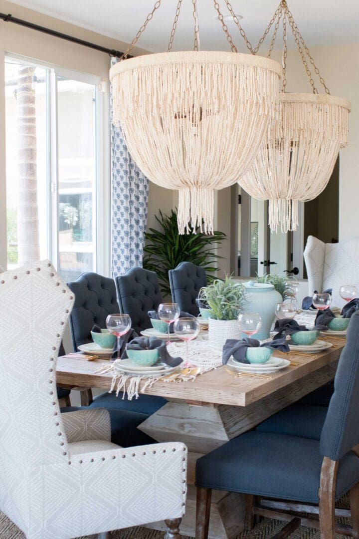 blackband_design_dining_table_setup_2